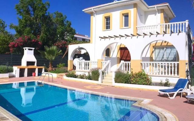 Villa Greenhill by Amy Villas