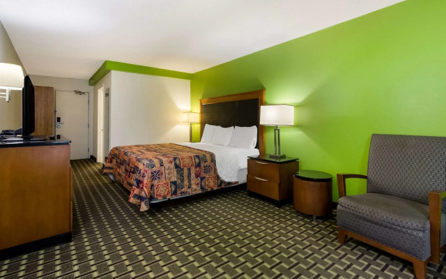 Spark by Hilton Roanoke Airport