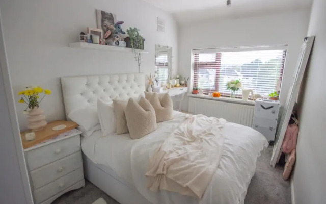 Humphreys Home From Home pad - 3 Bedroom House