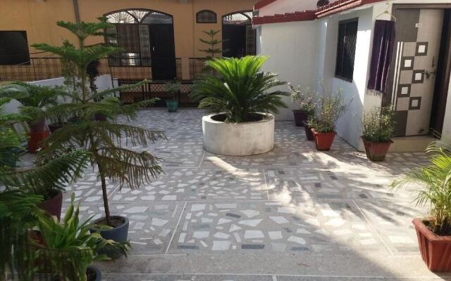 Sonu Guest House - Hostel