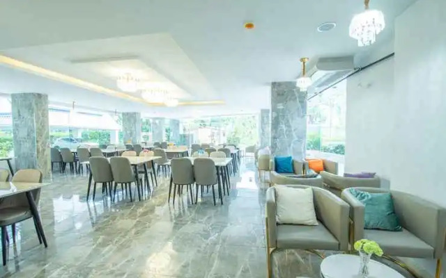 D-Eco Hotel Health Center