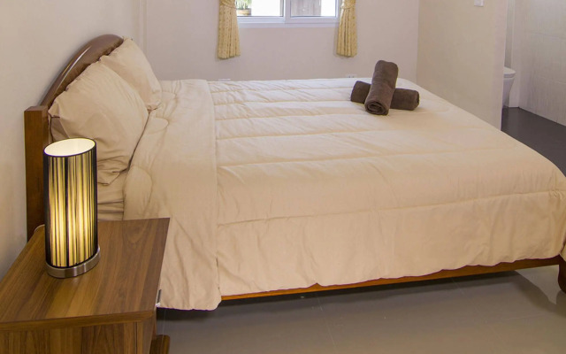 Villa Waree 5 minutes from City and Beach