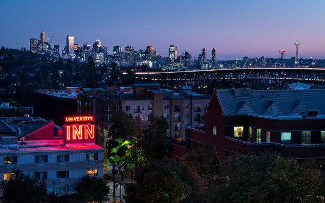 Staypineapple, University Inn, University District Seattle