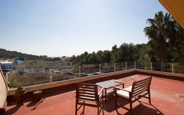 House With 4 Bedrooms in Los Monasterios, With Wonderful sea View, Poo