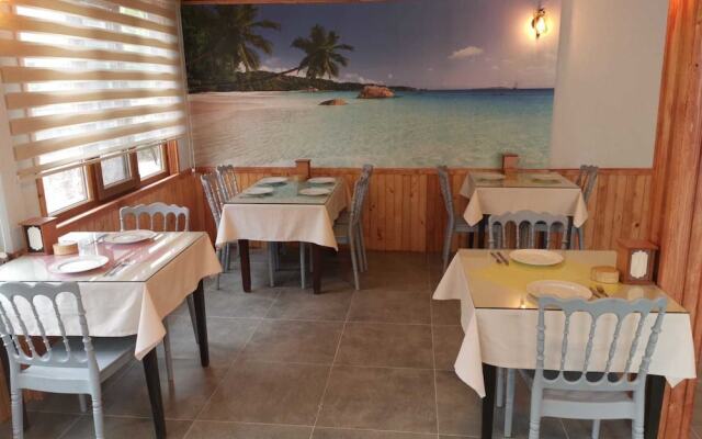 Assos Livza Butik & Apart Otel