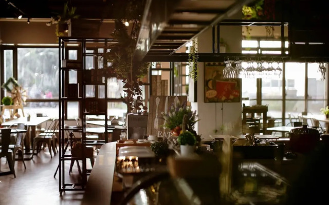 K-1 Hotel