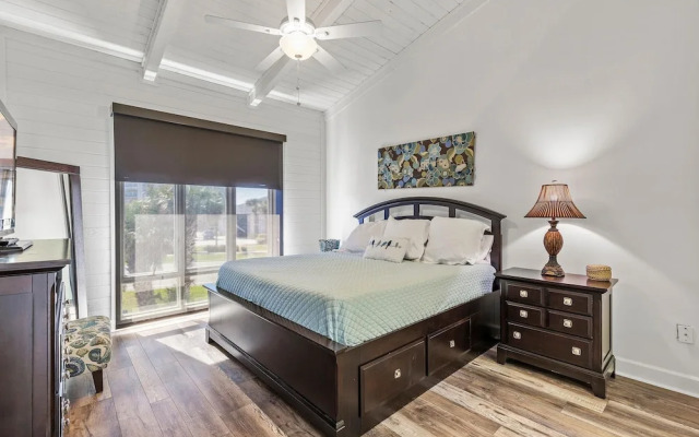 Sea Winds Condominiums C