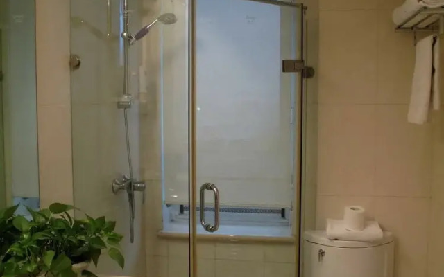 Tianjin Warner International Golf Club