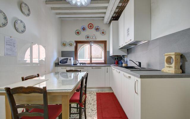 SAN MARCO CANAL VIEW#2 aircond, 4 pax, 120sqm Wifi