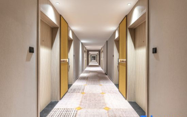 Yun Ting Hotel (Wuhan engineering technology college hotel)