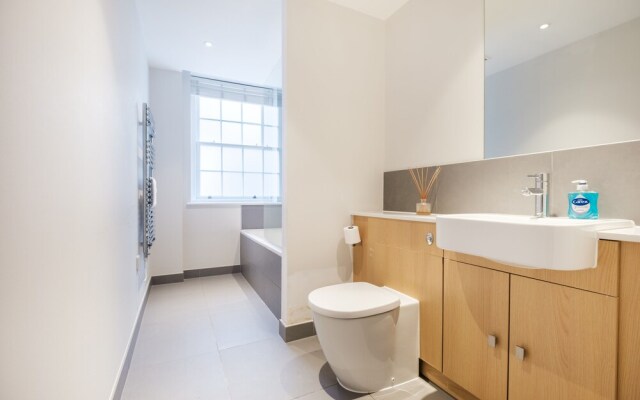 City of London Apartment