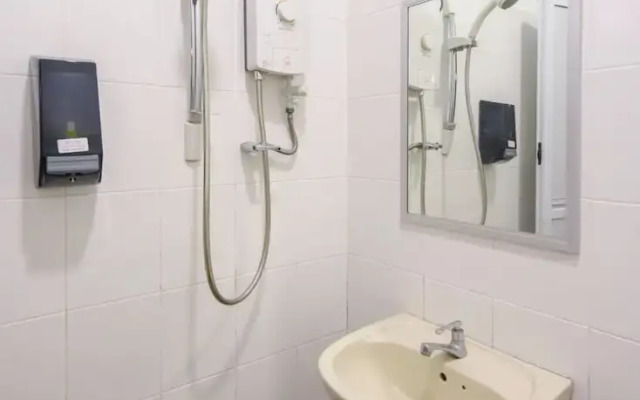 OYO 89497 Dream Nur Hotel