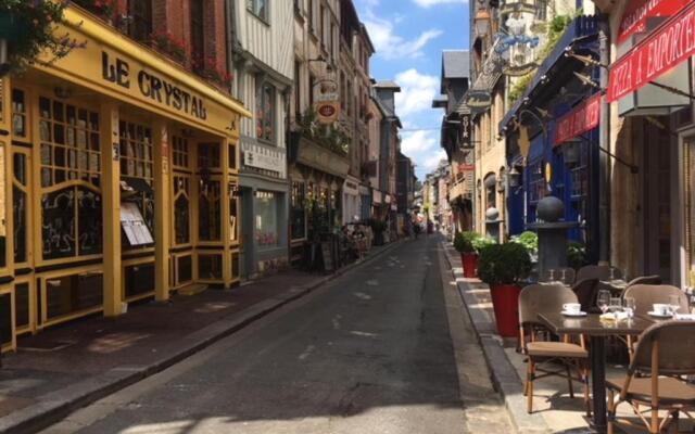 Maison de 2 chambres avec wifi a Honfleur
