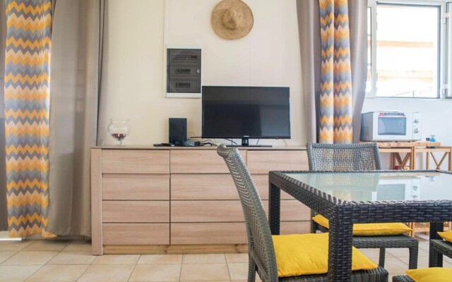 Apartment with 2 Bedrooms in Le Lamentin, with Wonderful Mountain View, Furnished Terrace And Wifi - 8 Km From the Beach