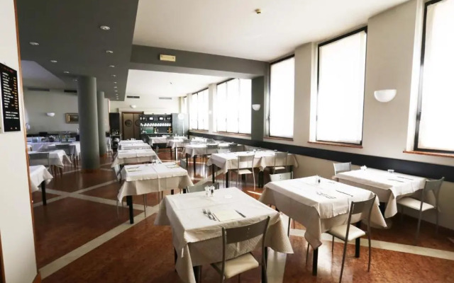 Hotel Roma