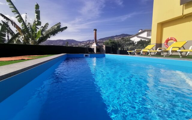 Apartments with Pool in Funchal
