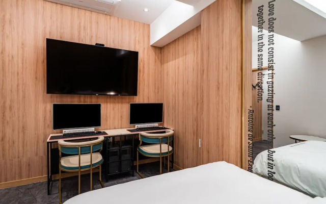 Hotel Insta Suwon