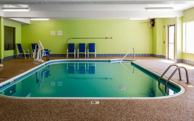 Sleep Inn & Suites