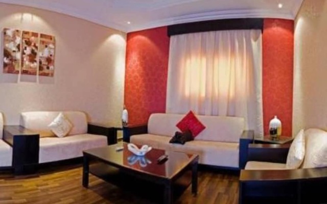 Golden Prince Hotel
