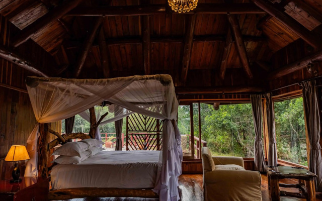Royal Mara Safari Lodge