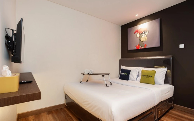 Urbanview Hotel Groovy Inn Tangerang
