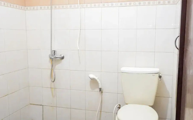 OYO 1740 Tekmira Residence Supratman Syariah