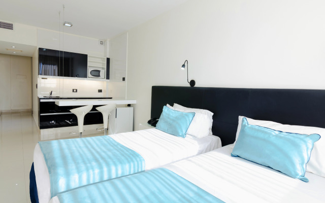 CH Recoleta Suites