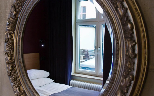 Rex Hotel
