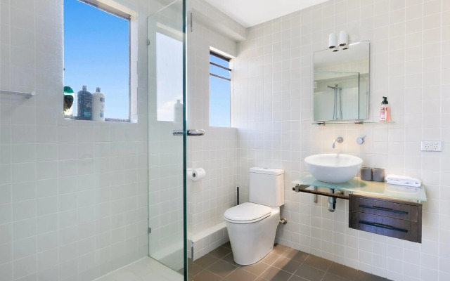Burleigh Esplanade Apartments