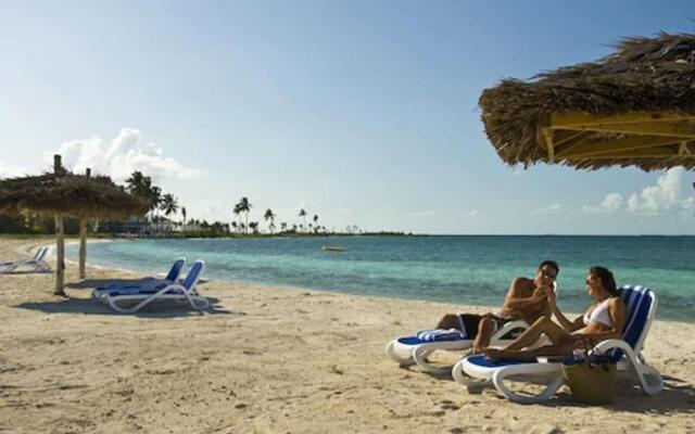 Cape Eleuthera Resort & Marina