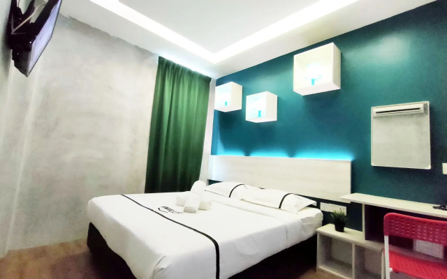 Smile Hotel Danau Kota