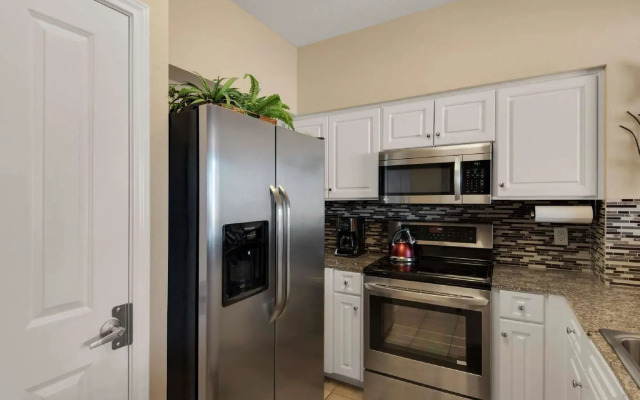 2116 Shores of Panama