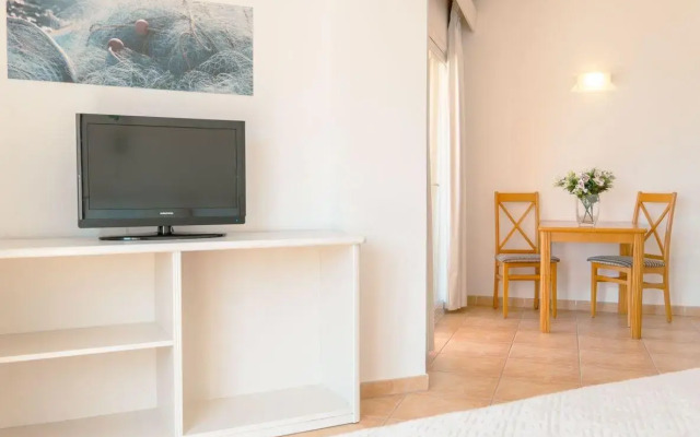 Azuline Hotel - Apartamento Rosamar