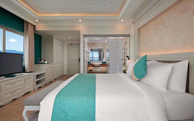 Skylight Hotel – Guest Rooms – Nha Trang