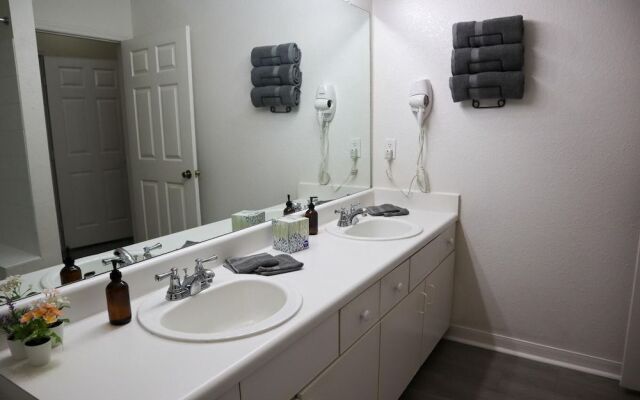 Your relaxing home from home!