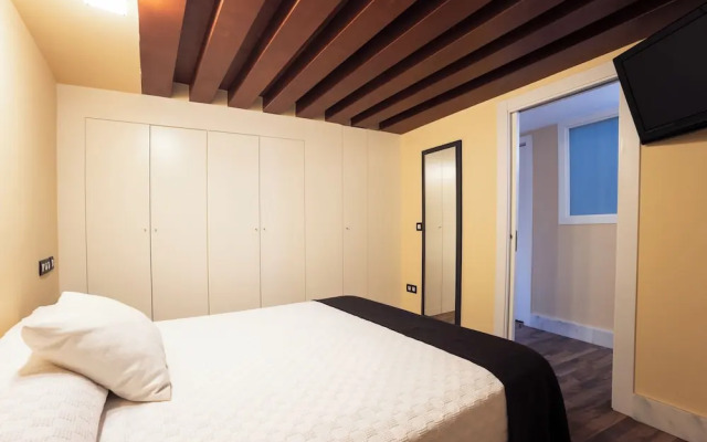 Lujoso Apartamento en Plaza Nueva