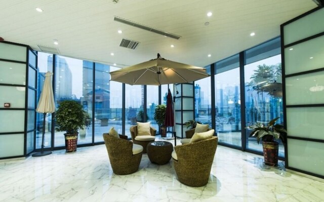 Friday Holiday Hotel