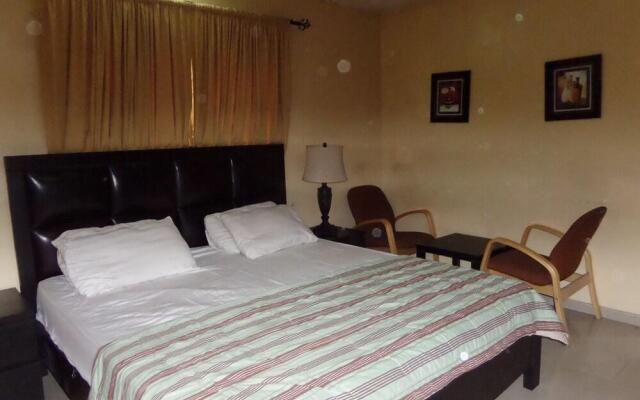 Cristabol Apartments