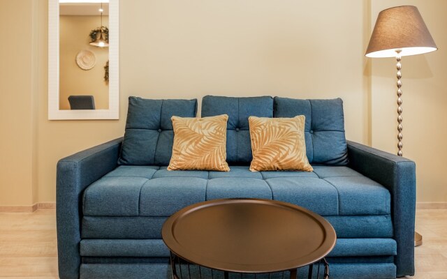 Sky Cabin Apartments