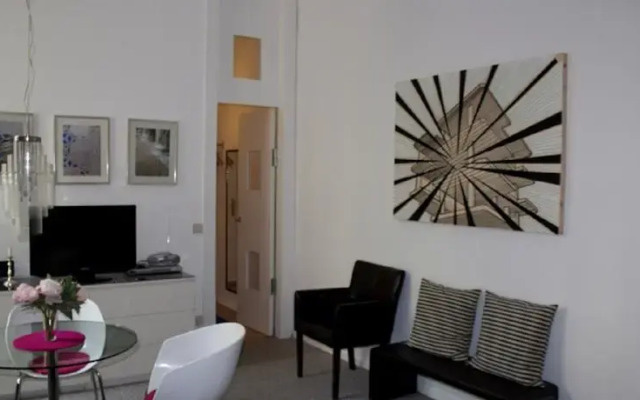 Ber.Ho. Apartments Kollwitzplatz