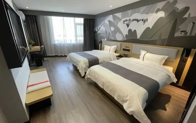 Thank Inn Shandong Zibo Huantai County Zhangbei Road Huantai Building