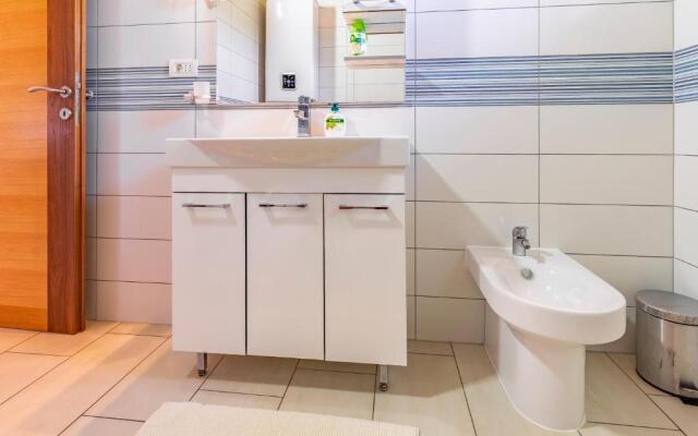 Apartments Larst