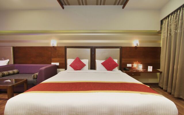 The Berrys Hotel by OYO