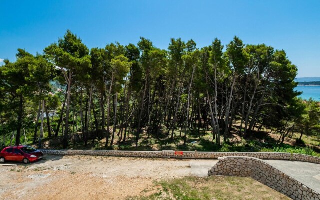 Awesome Apartment in Banjol With Wifi and 2 Bedrooms