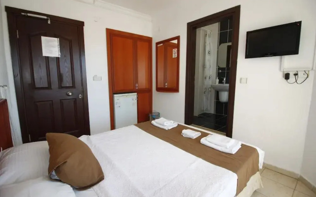 Bonapart Hotel