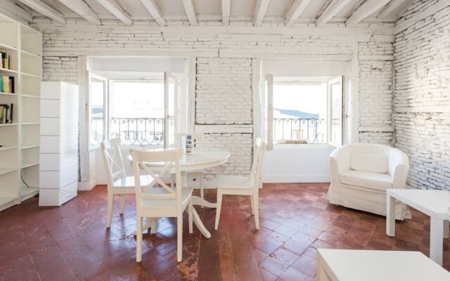 Plaza de Embajadores City Center