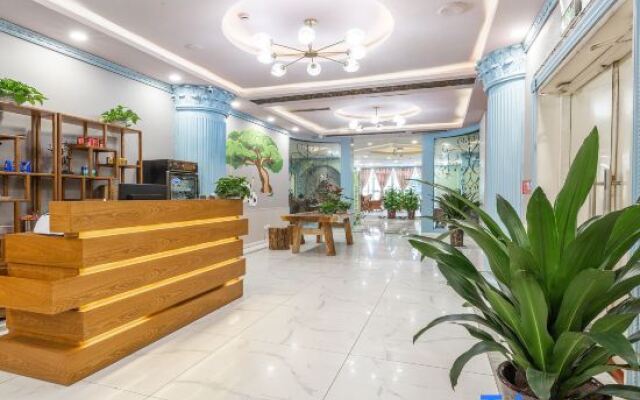 Zhufangzi Cinema Hotel (Anyue Beimenkou)