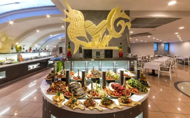 Motto Premium Hotel & Spa