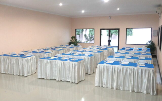 Atrium Resort & Hotel