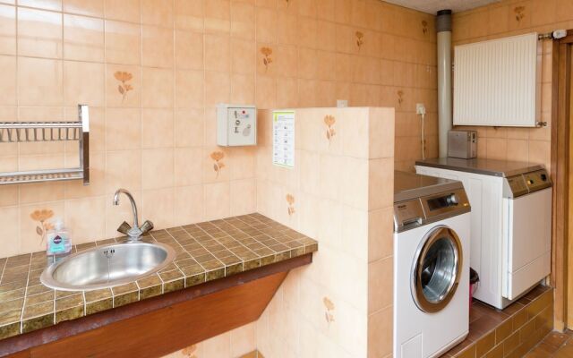 Quaint Apartment in Oosterend Terschelling near Sea